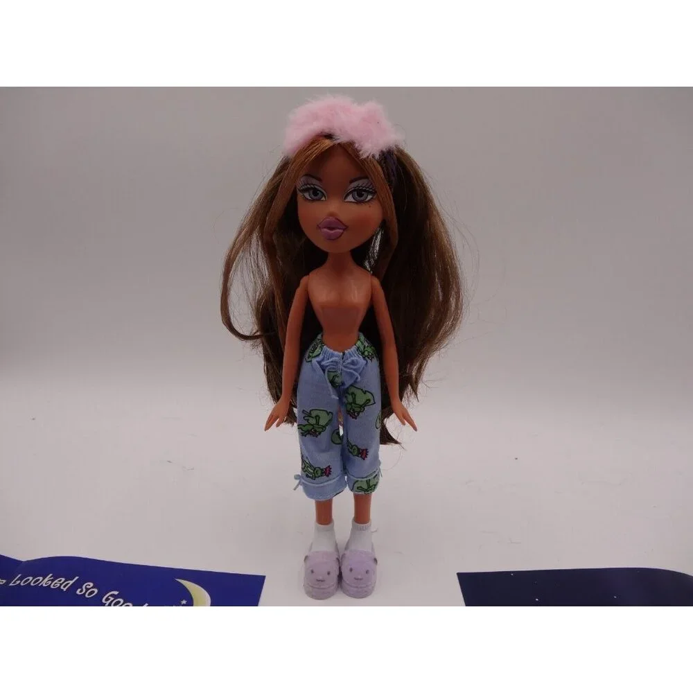 Mga Bratz 2001‎  Slumber Party Yasmin Doll and some Accessories and Posters
